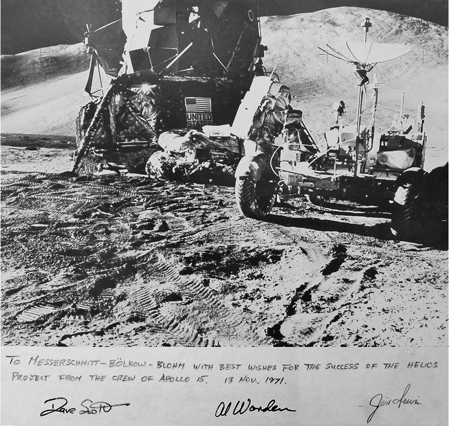 Signed photo of Apollo 15 team
